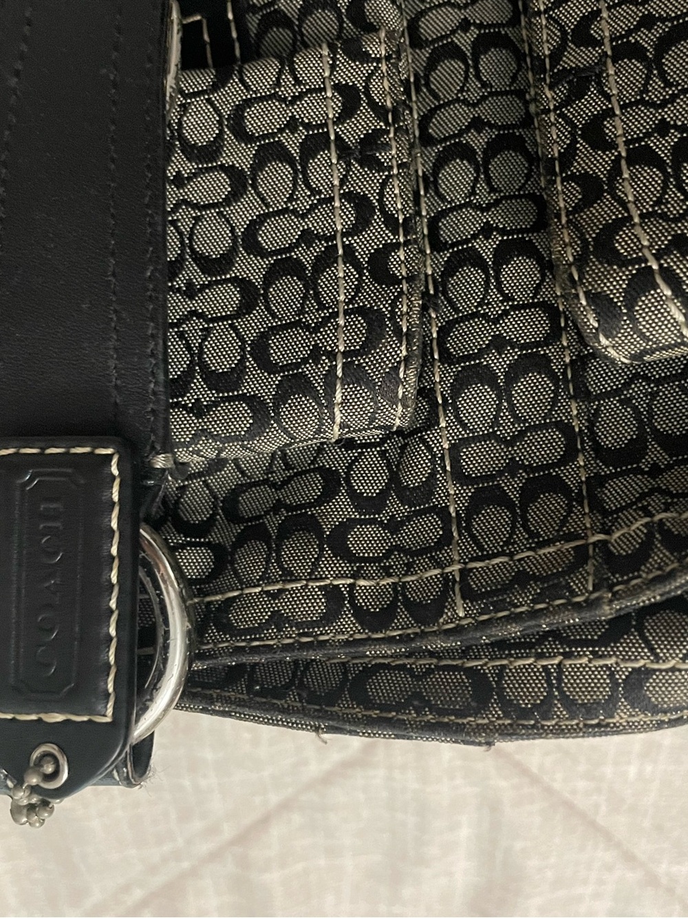 Pursed - Picture 5 of 6